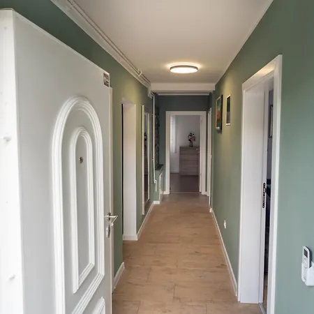 Apartament Mey *